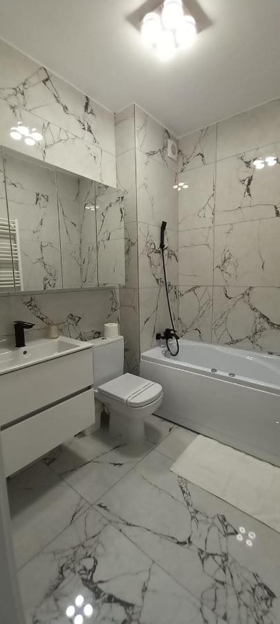 North Pipera Apartment W Parking & Self Check In 벌룬터리 외부 사진