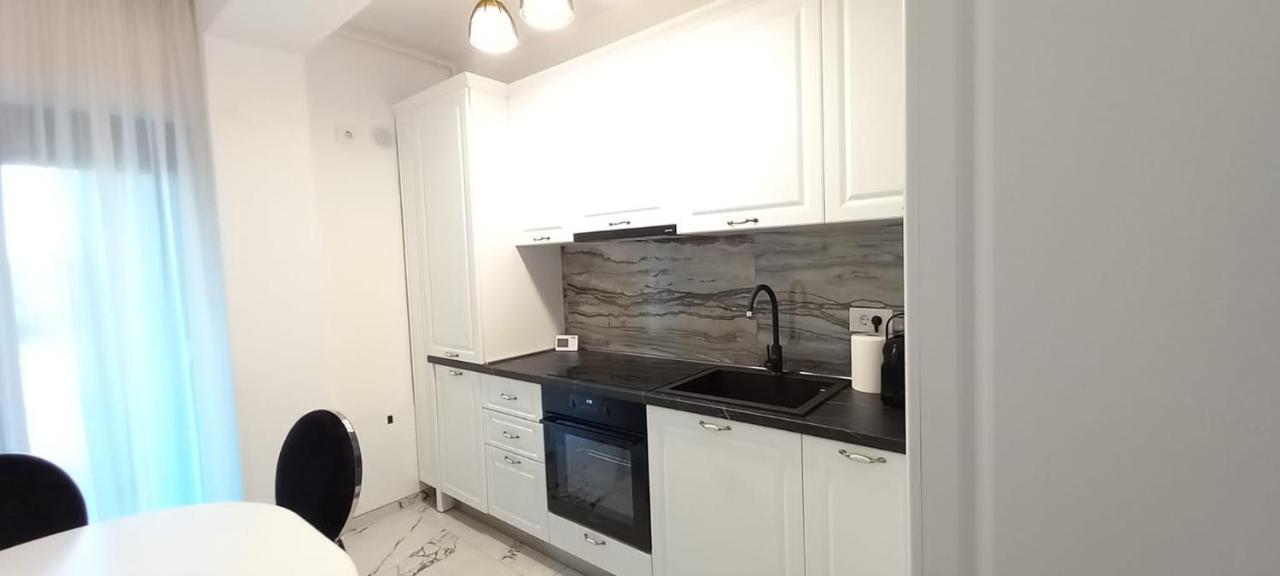 North Pipera Apartment W Parking & Self Check In 벌룬터리 외부 사진
