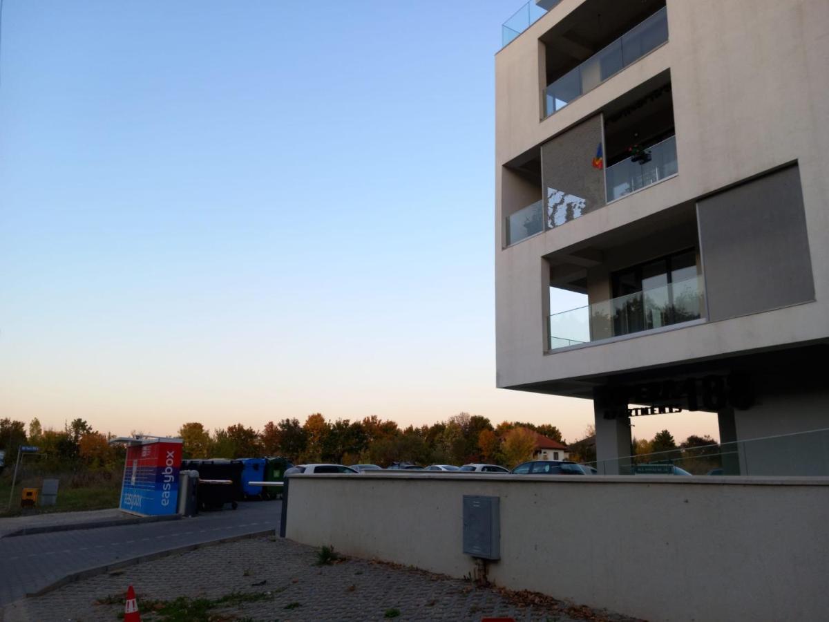 North Pipera Apartment W Parking & Self Check In 벌룬터리 외부 사진
